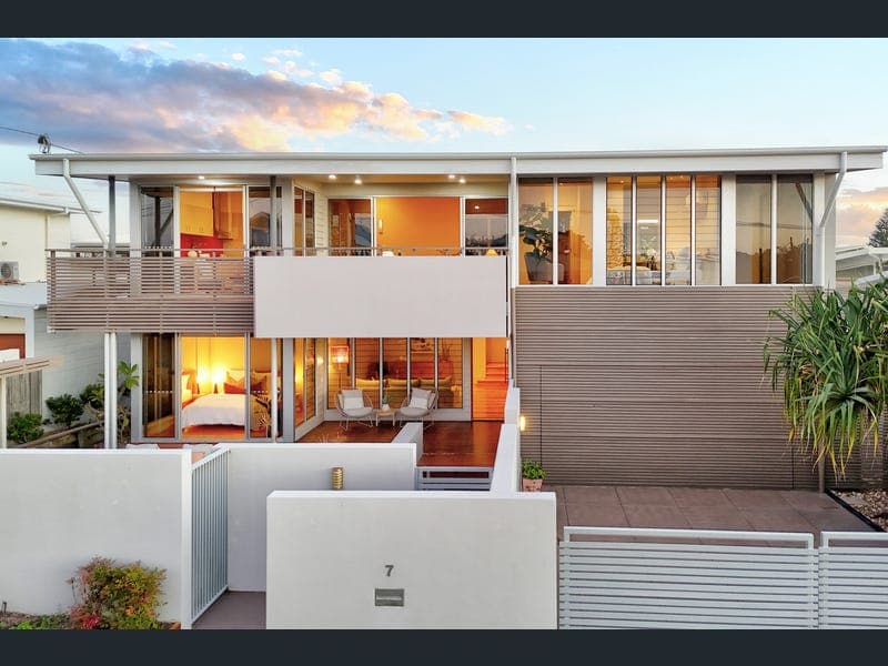 7 Landrail Street, Peregian Beach — photo 1 of 5