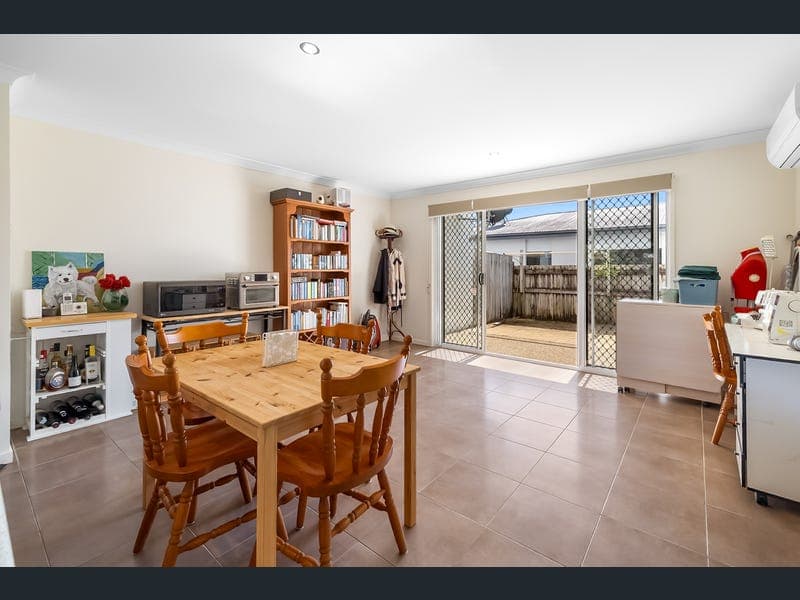 1/2 Quinine Crescent, Mountain Creek — photo 1 of 5