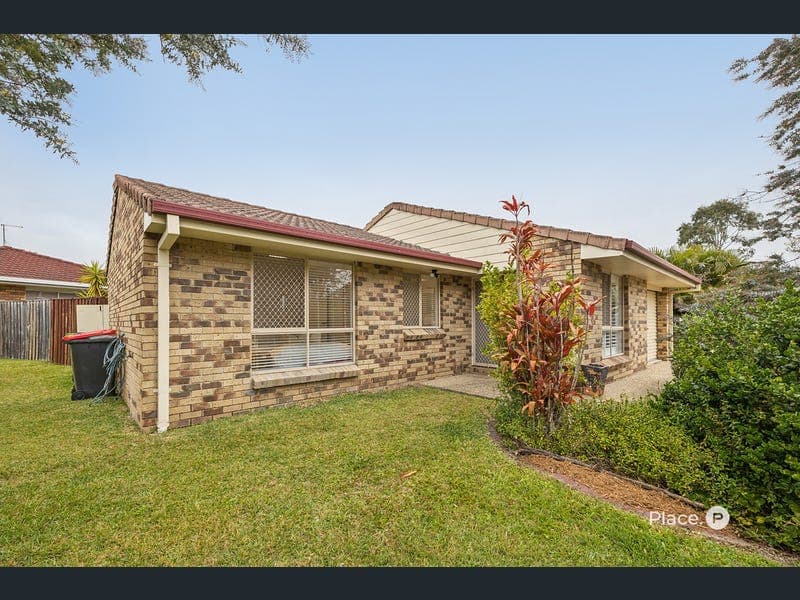 10 Canterbury Street, Bracken Ridge — photo 1 of 5