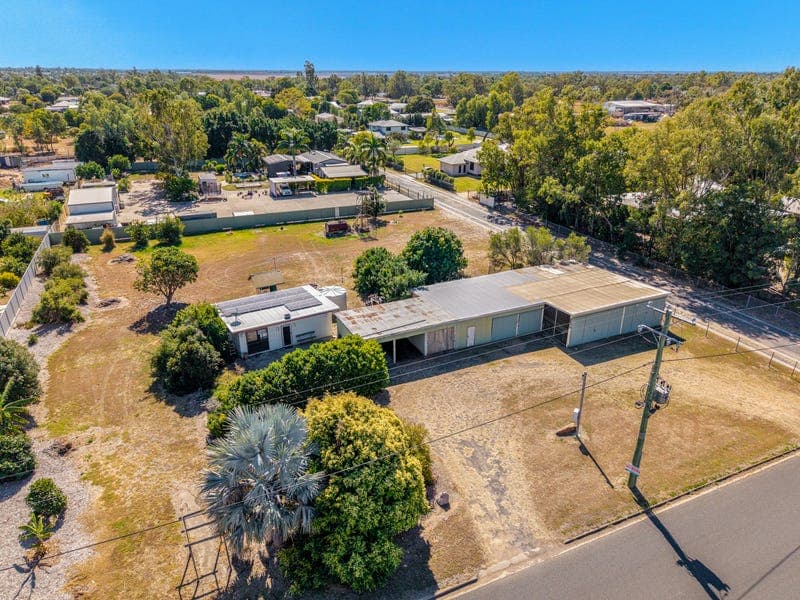 11 Braeside Road, Emerald — photo 1 of 5