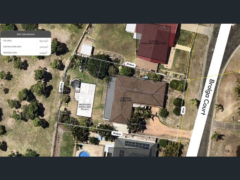 7 Brolga Court, Eli Waters — photo 1 of 5