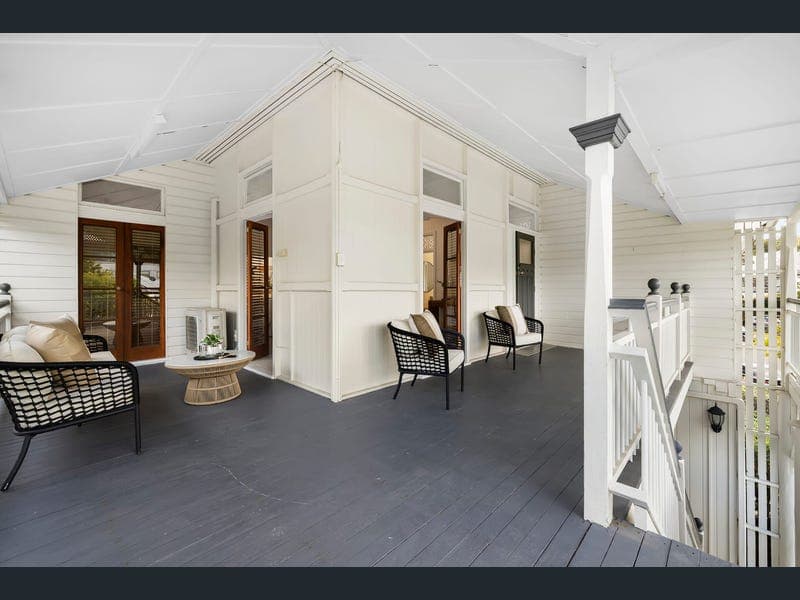 14 Munro Street, Auchenflower — photo 1 of 5