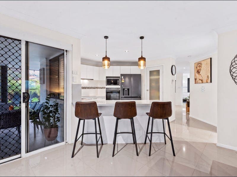 9 Feathertop Crescent, Pacific Pines — photo 1 of 5