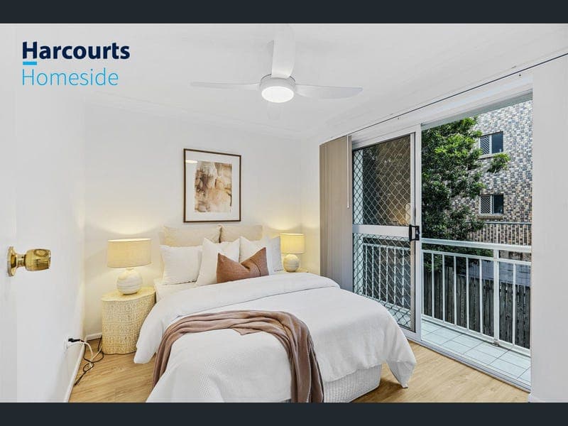 1/92 Station Road, Indooroopilly — photo 1 of 5