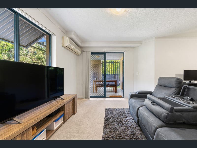 17/38 Palmer Street, Greenslopes — photo 1 of 5