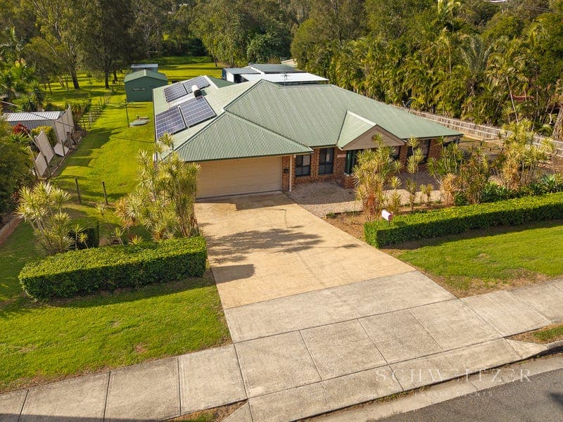 22 Queensborough Parade, Karalee — photo 1 of 5