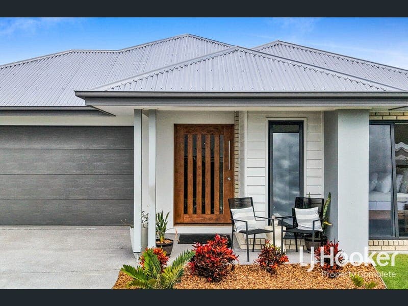 52 Petral Drive, Flagstone — photo 1 of 5