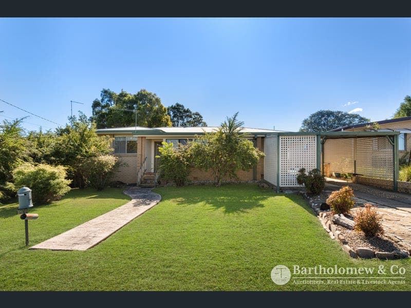 13 Hunter Street, Boonah — photo 1 of 5
