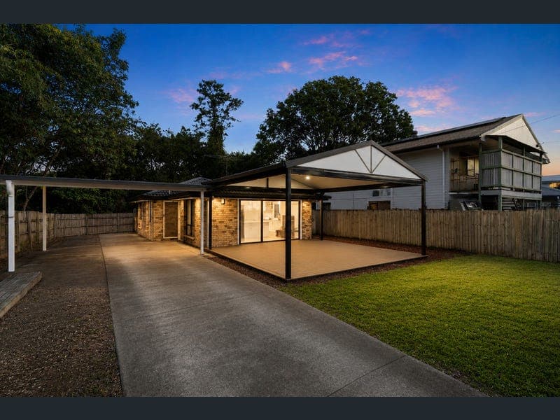41 Logan Avenue, Oxley — photo 1 of 5