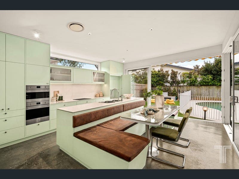20 Woodhill Avenue, Coorparoo — photo 1 of 5