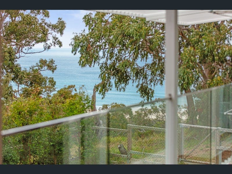 85 Tramican Street, Point Lookout — photo 1 of 5