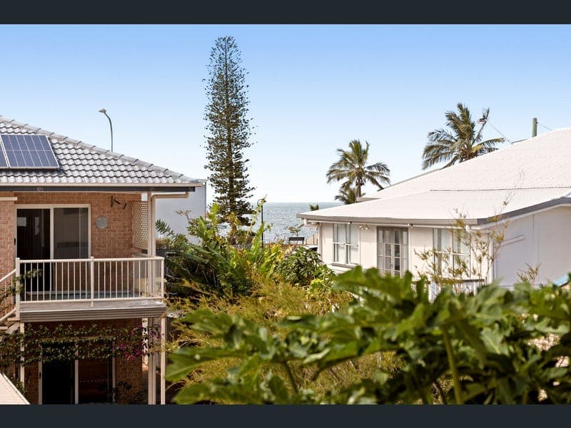 4/2 Osbourne Street, Scarborough — photo 1 of 5