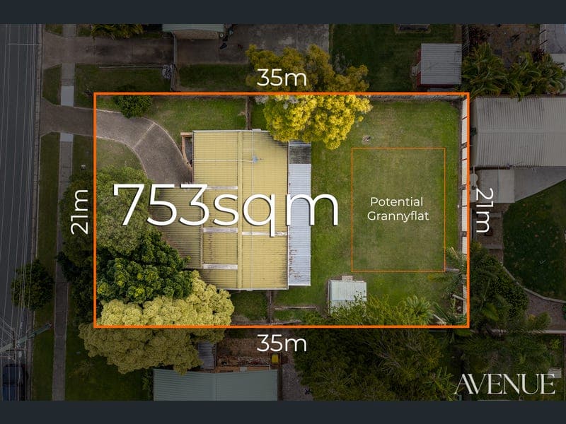 26 Vergulde Road, Regents Park — photo 1 of 5