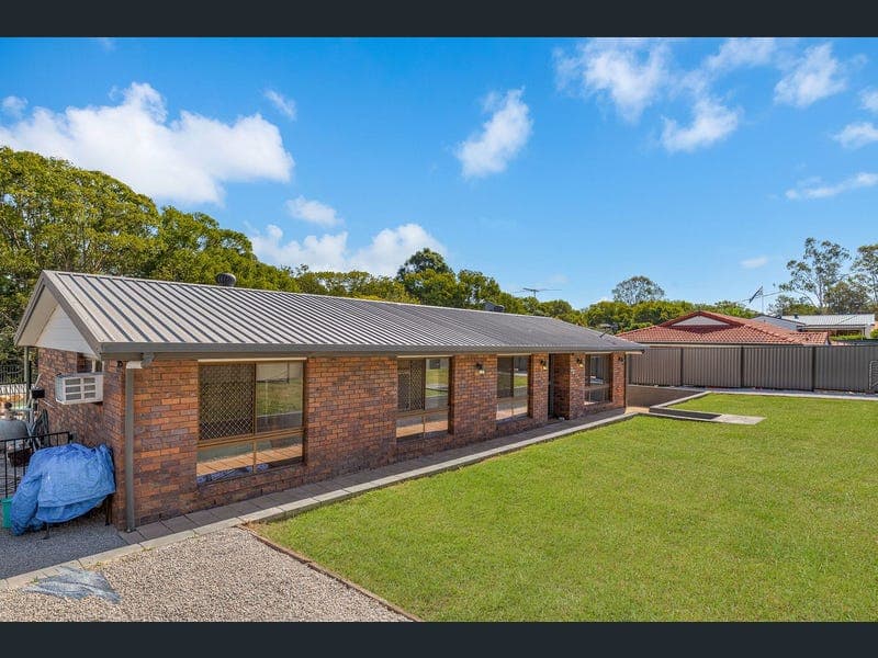 22 Bantry Avenue, Burpengary — photo 1 of 5