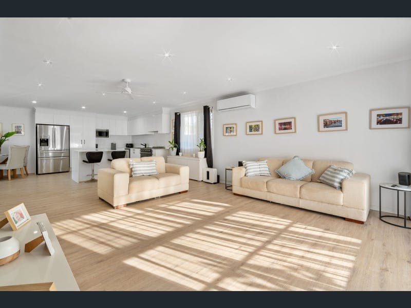 8 Kielpa Place, Beenleigh — photo 1 of 5