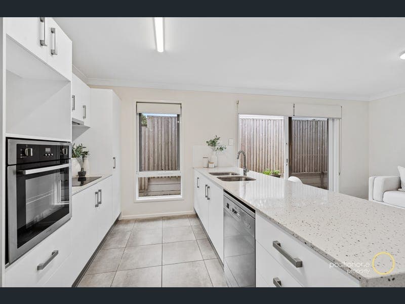 263 Railway Parade, Birkdale — photo 1 of 5