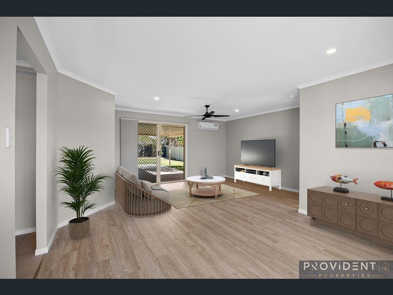 8 Kingsley Court, Little Mountain — photo 1 of 5