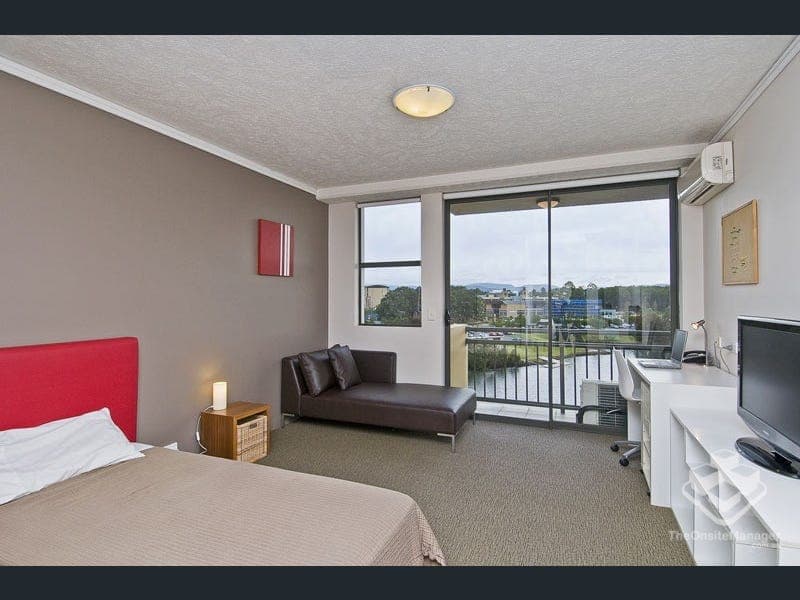 ID:21191662/25 Lake Orr Drive, Robina — photo 1 of 5