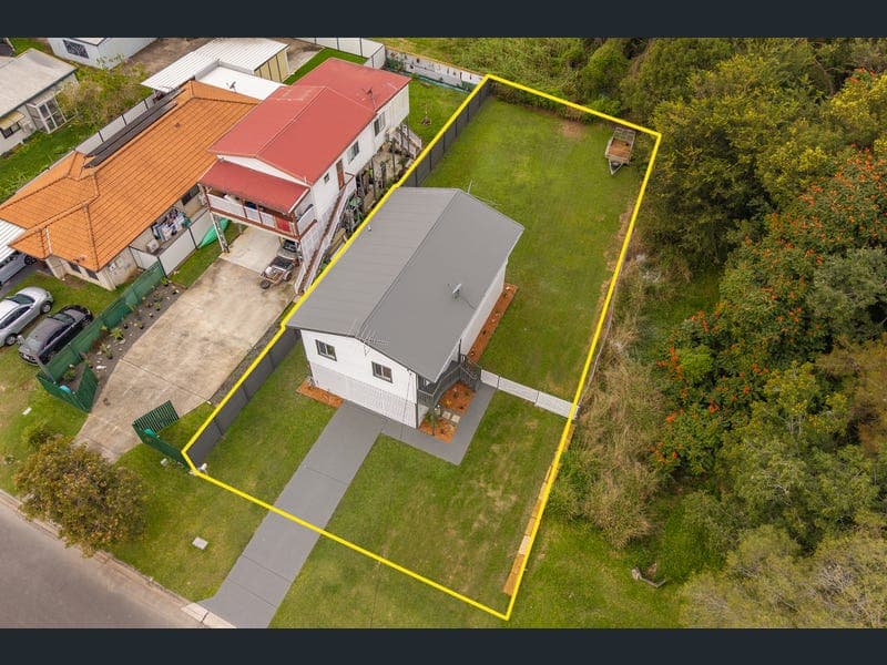 17 Bratchford Crescent, Caboolture — photo 1 of 5