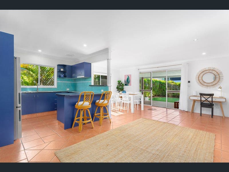 46 Leyte Avenue, Palm Beach — photo 1 of 5