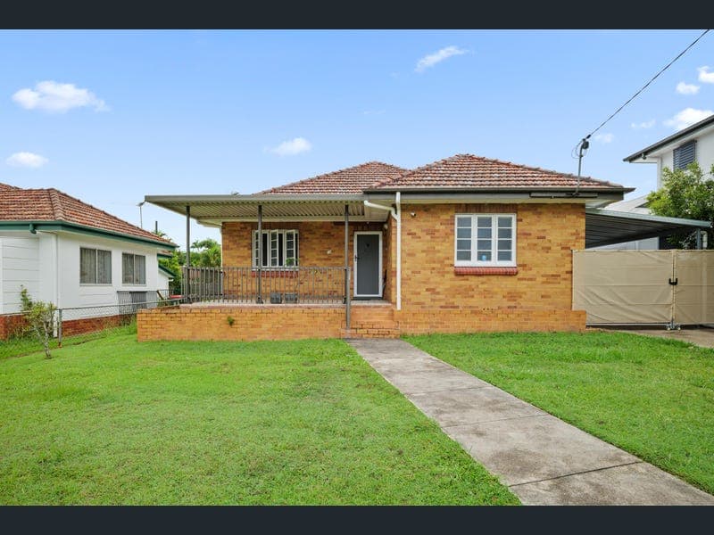 15 Buruda Street, Chermside — photo 1 of 5