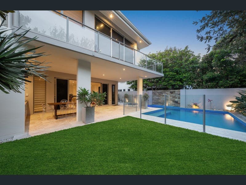 3 Whitehaven Parade, Yaroomba — photo 1 of 5