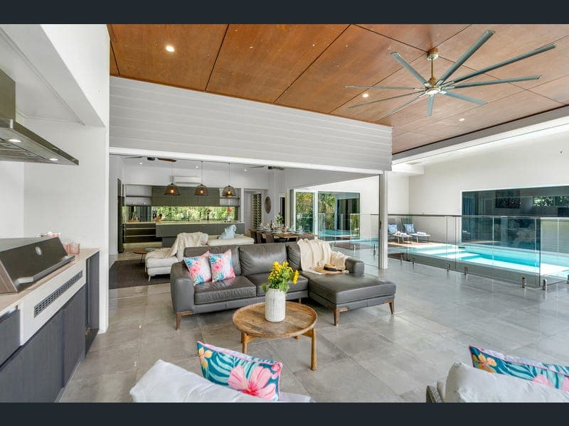 11 Canopy Way, Palm Cove — photo 1 of 5