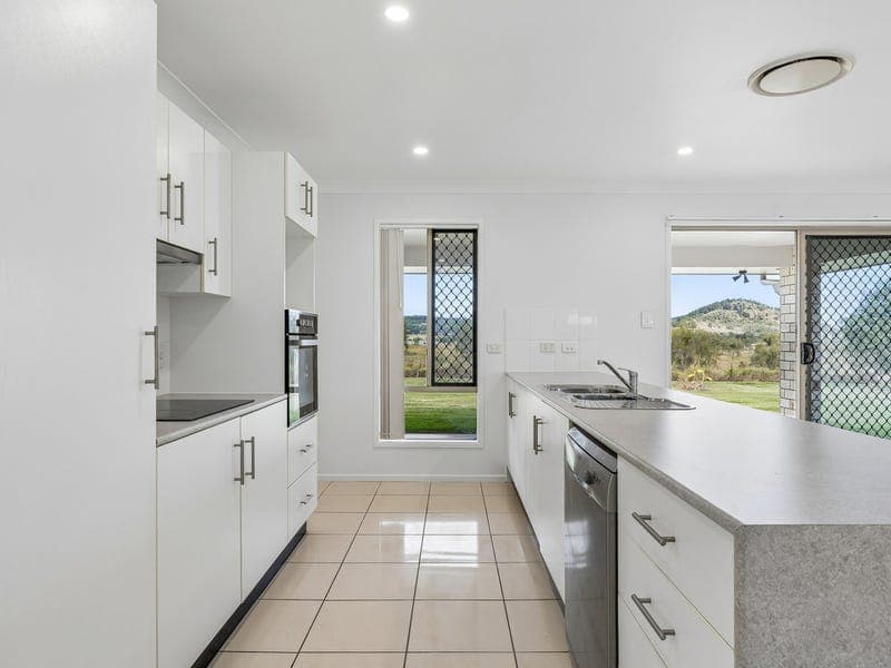 25 Hein Court, Regency Downs — photo 1 of 5