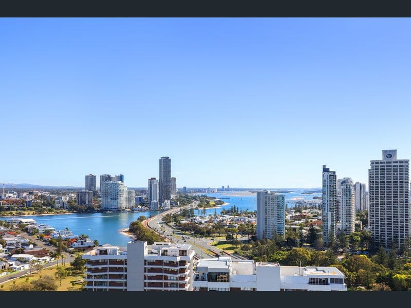 138/12 Commodore Drive, Paradise Waters — photo 1 of 5