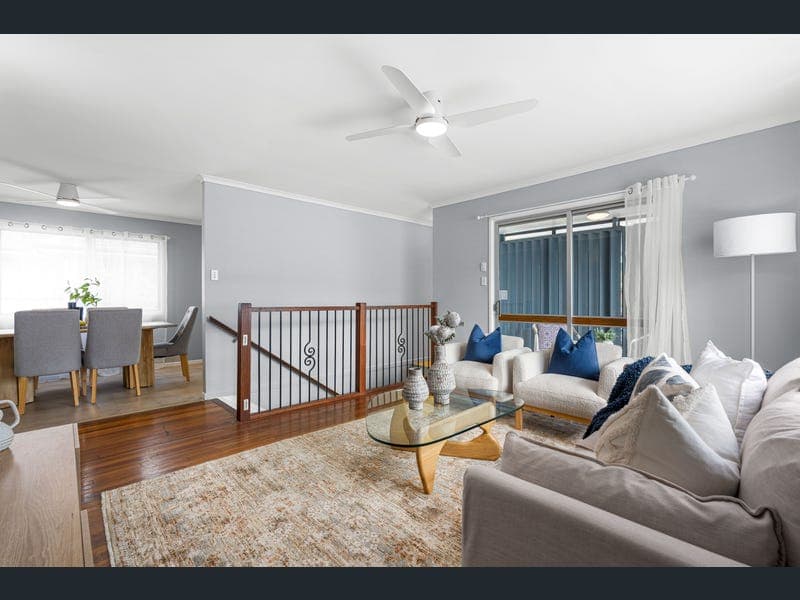 24 Clare Avenue, Wynnum West — photo 1 of 5