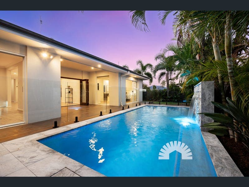 1 Stately Crescent, Narangba — photo 1 of 5