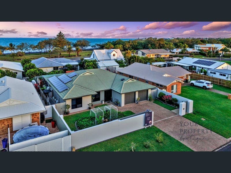 25 Oceanview Street, Bargara — photo 1 of 5
