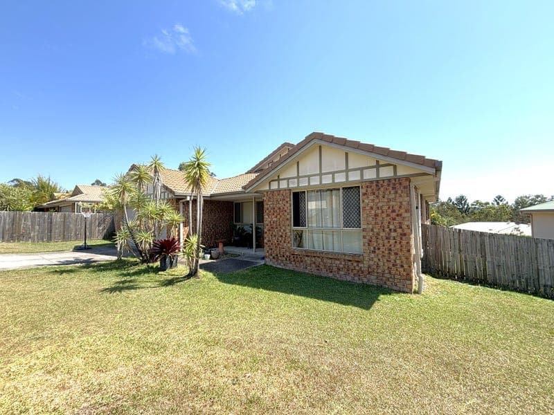 31 Regency Cres, Moggill — photo 1 of 5