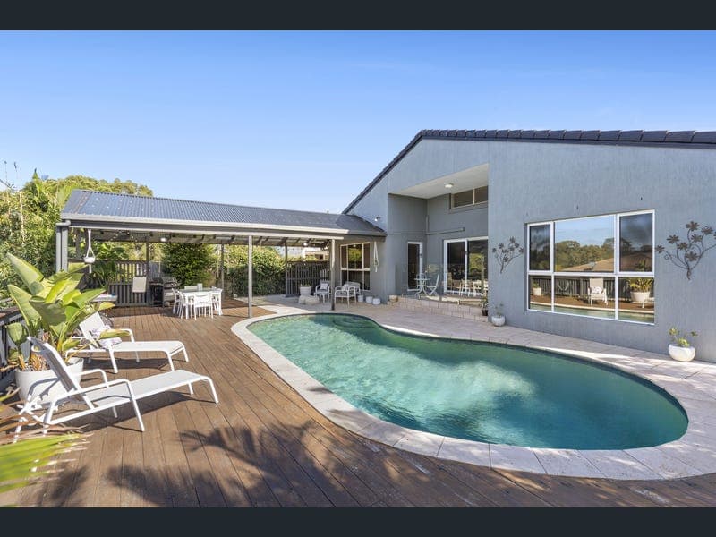 26 Moorabbin Place, Robina — photo 1 of 5