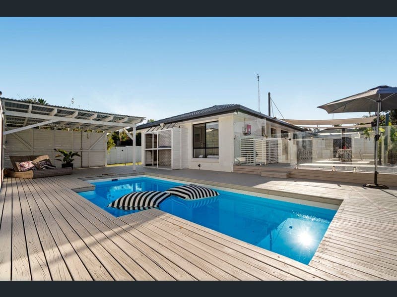 43 Yangoora Crescent, Ashmore — photo 1 of 5
