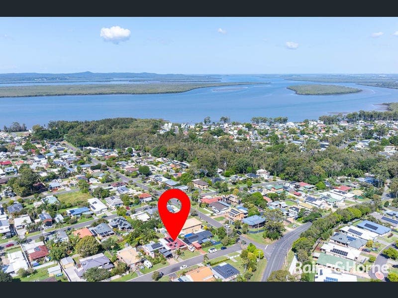 3 Carol Street, Redland Bay — photo 1 of 5