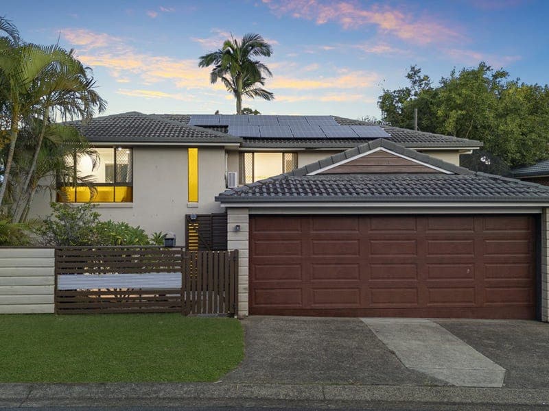34 Pompadour Street, Sunnybank Hills — photo 1 of 5