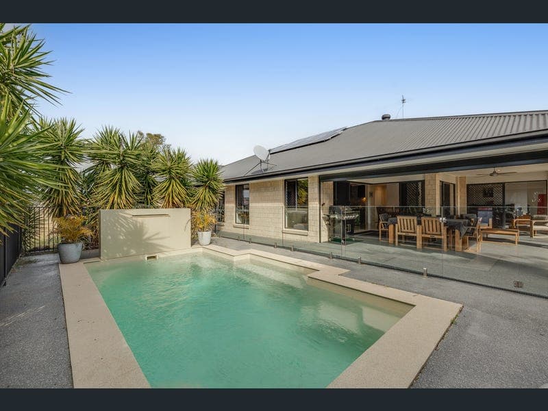 2 Grady Court, Hatton Vale — photo 1 of 5