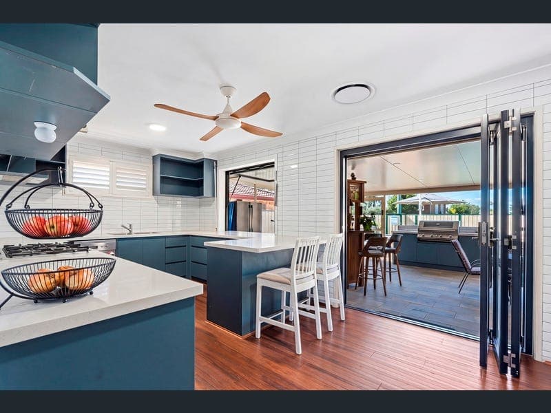 35 Endeavour Dr, Banksia Beach — photo 1 of 5