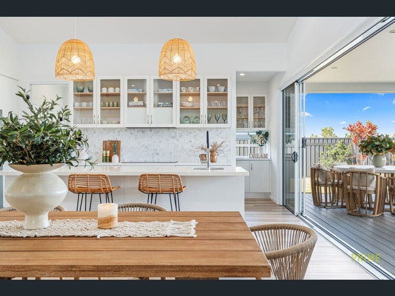 61 Spring Way, Nikenbah — photo 1 of 5