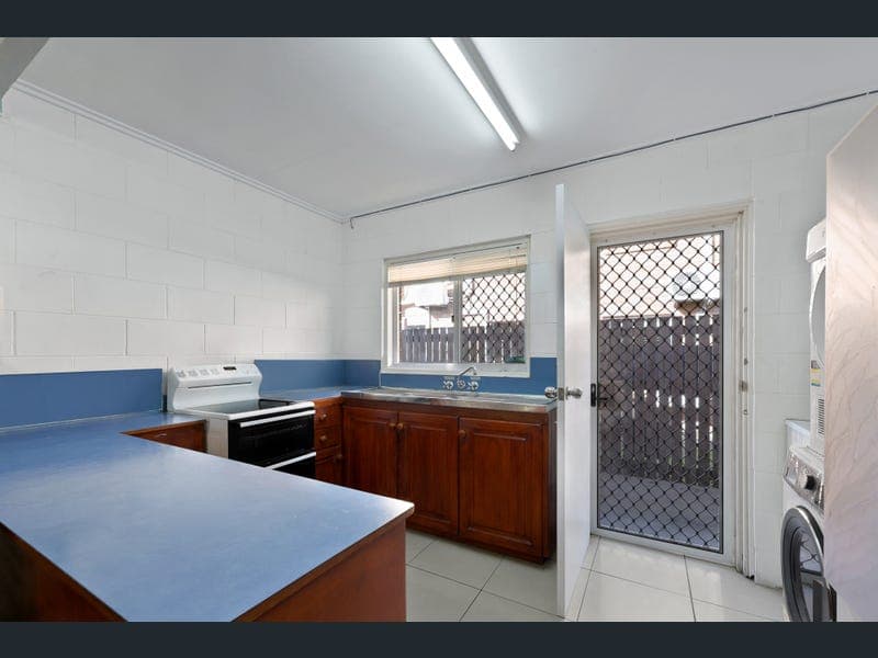 4/9 Porter Street, Mackay — photo 1 of 5