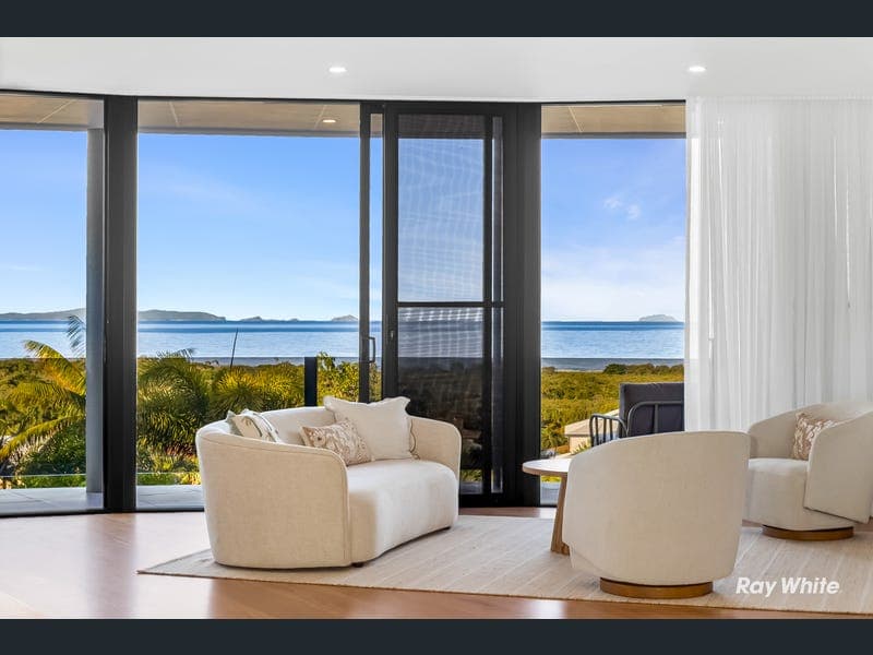 31 Pacific Drive, Pacific Heights — photo 1 of 5
