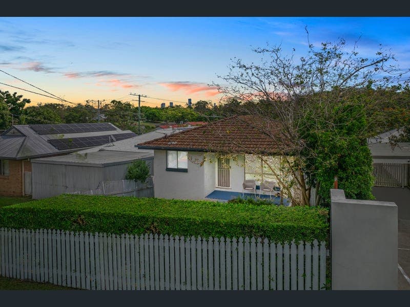 6 Hurd Terrace, Morningside — photo 1 of 5