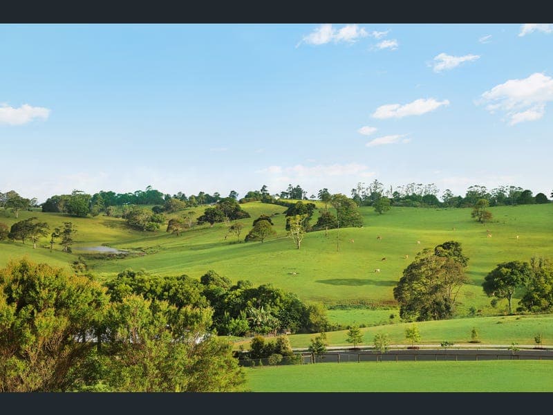 25 Mahogany Place, Maleny — photo 1 of 5