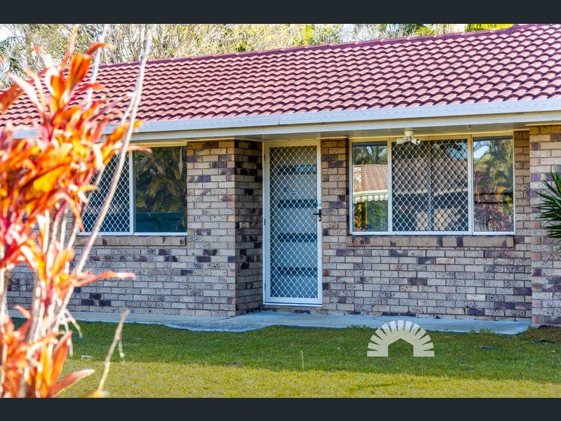 11 Spring Road, Kallangur — photo 1 of 5