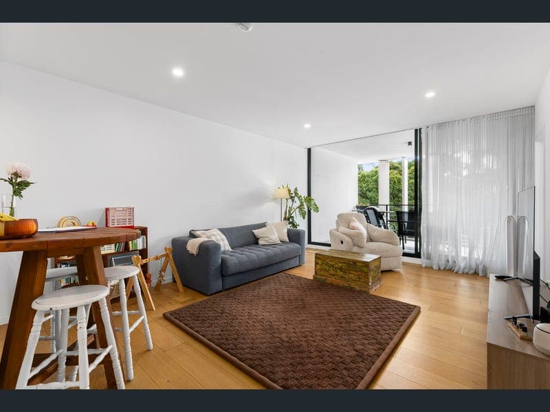 302/50 Sylvan Road, Toowong — photo 1 of 5