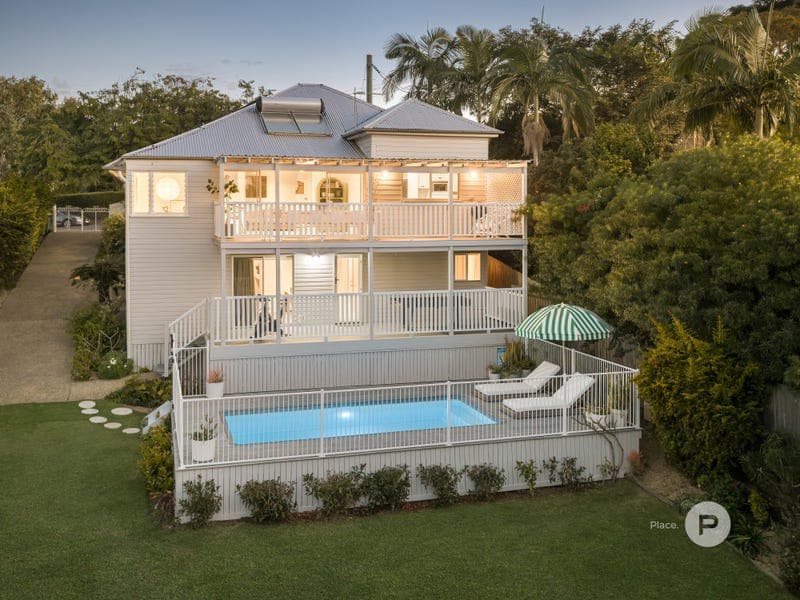 10 Ellerslie Crescent, Taringa — photo 1 of 5