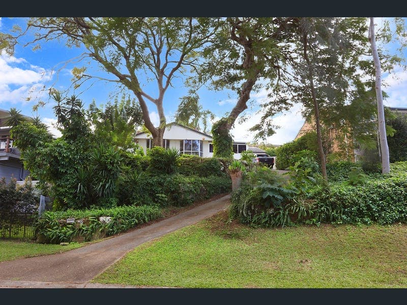 8 Waddiwong Road, Coomera — photo 1 of 5