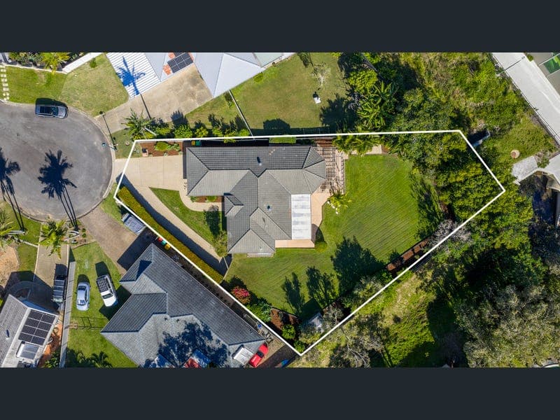 30 Westpark Court, Helensvale — photo 1 of 5