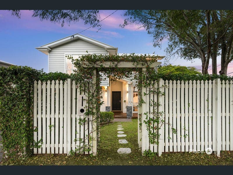 72 Pozieres Road, Tarragindi — photo 1 of 5
